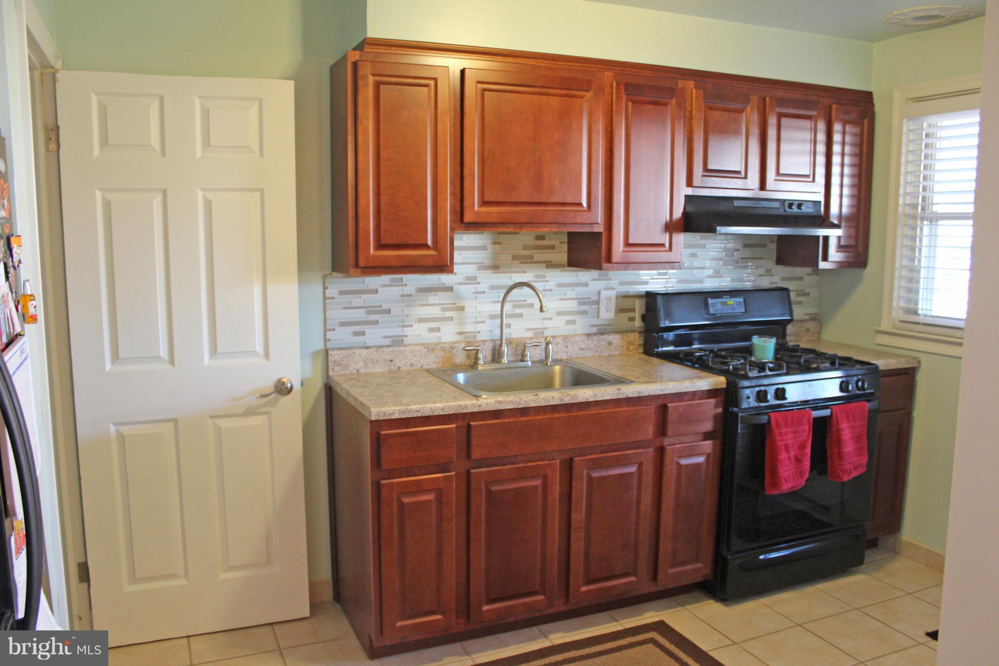 2117 Searles Road Baltimore, MD 21222 - Photo 7 of 22 Gallery Image 7