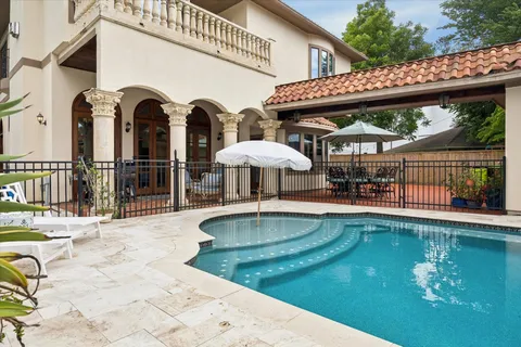 a view of outdoor space yard and patio