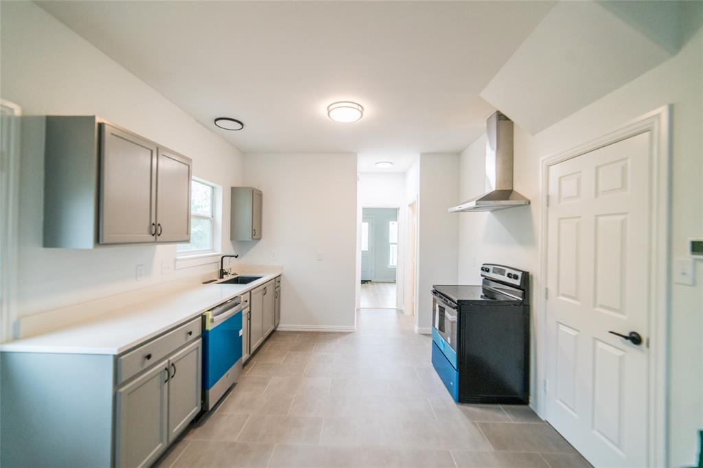 956 Lloyd's Road Little Elm, TX 75068 - Photo 5 of 18 Kitchen
