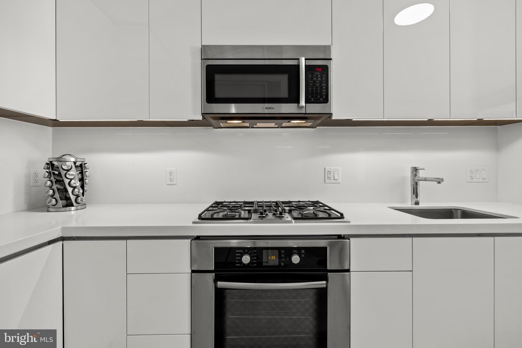 920 I Street Northwest, Unit 504505 Washington, DC 20001 - Photo 18 of 68