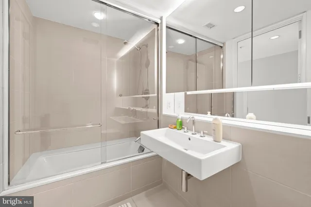 $6,750 | 920 I Street Northwest, Unit 504505, Washington, DC 20001