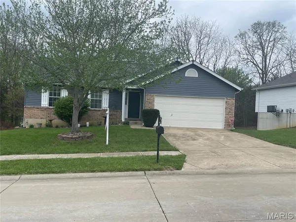 $335,000 | 2038 Peine Forest Drive, Wentzville, MO 63385
