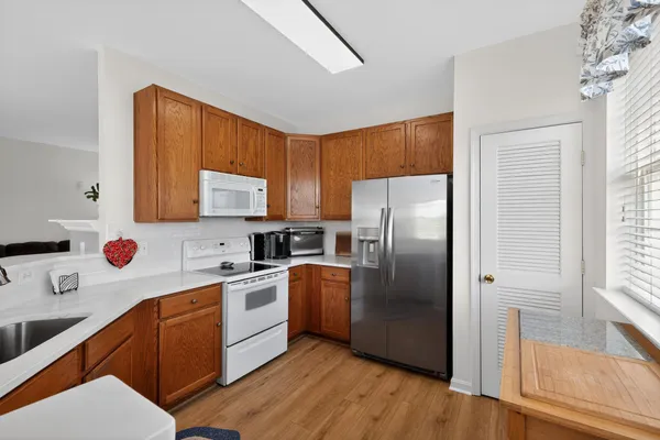 $2,600 | 2605 Chapel Lake Drive, Unit 310, Gambrills, MD 21054
