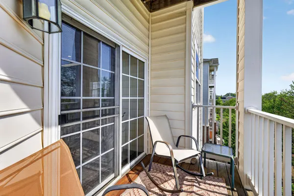 $2,600 | 2605 Chapel Lake Drive, Unit 310, Gambrills, MD 21054