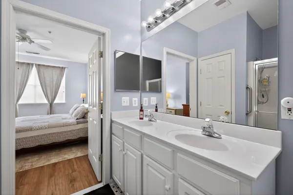 $2,600 | 2605 Chapel Lake Drive, Unit 310, Gambrills, MD 21054