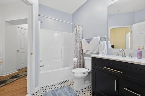 $2,600 | 2605 Chapel Lake Drive, Unit 310, Gambrills, MD 21054