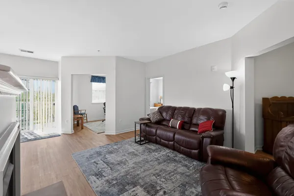 $2,600 | 2605 Chapel Lake Drive, Unit 310, Gambrills, MD 21054
