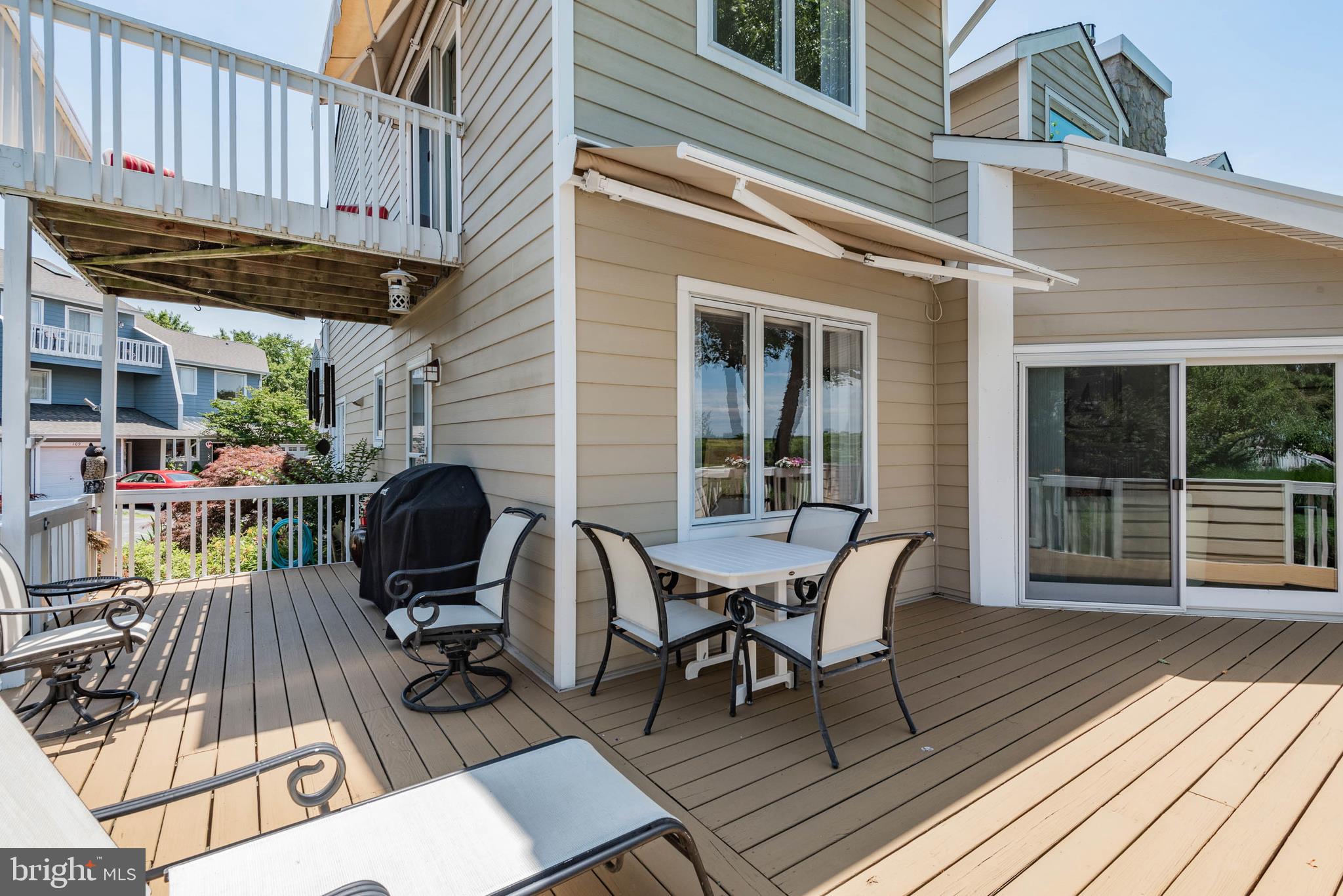 118 Bay View Grasonville, MD 21638 - Photo 10 of 42 Large Deck with Sliders off LR and DR