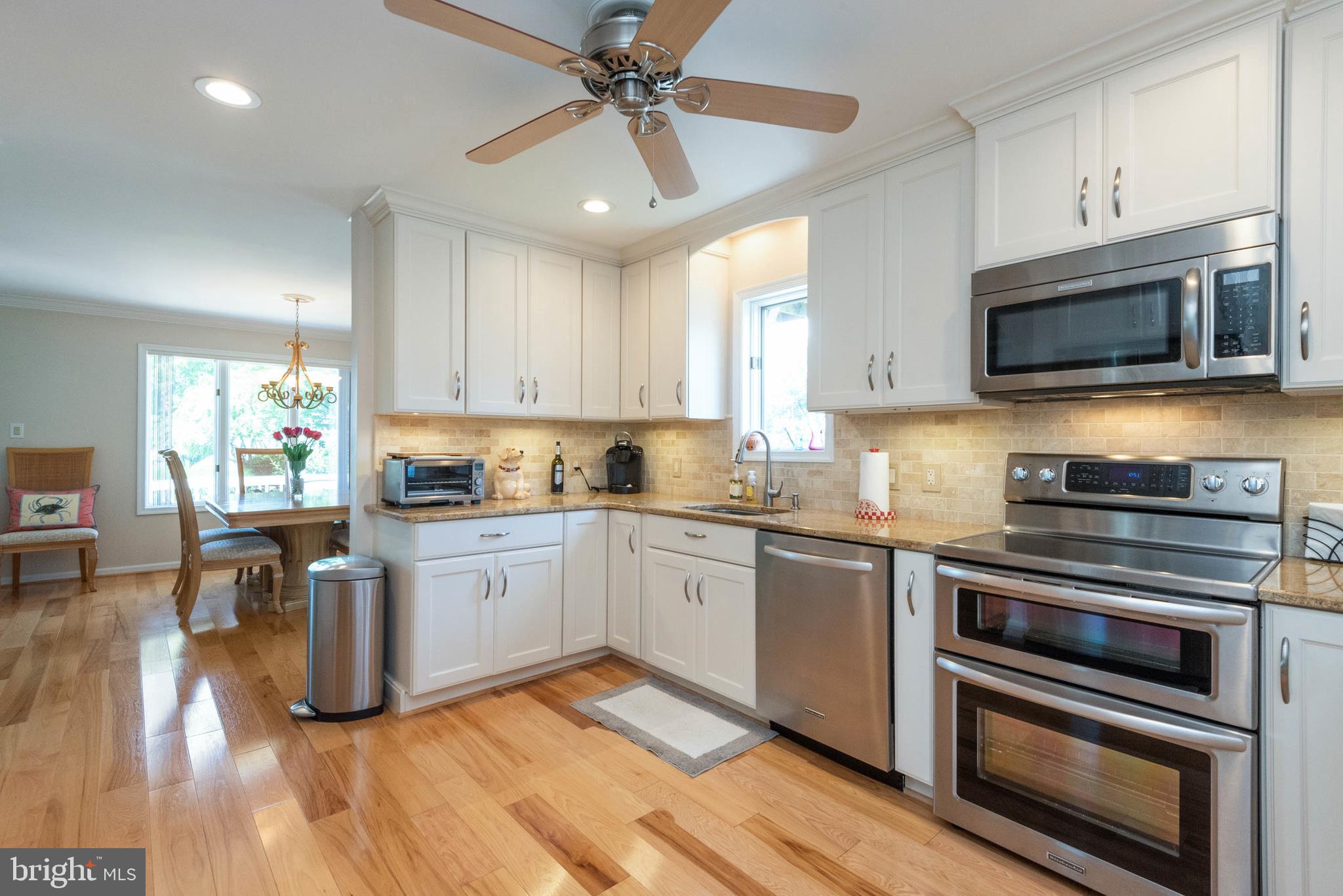 118 Bay View Grasonville, MD 21638 - Photo 17 of 42 Renovated Kit with Granite, S/S, Tile Backsplash