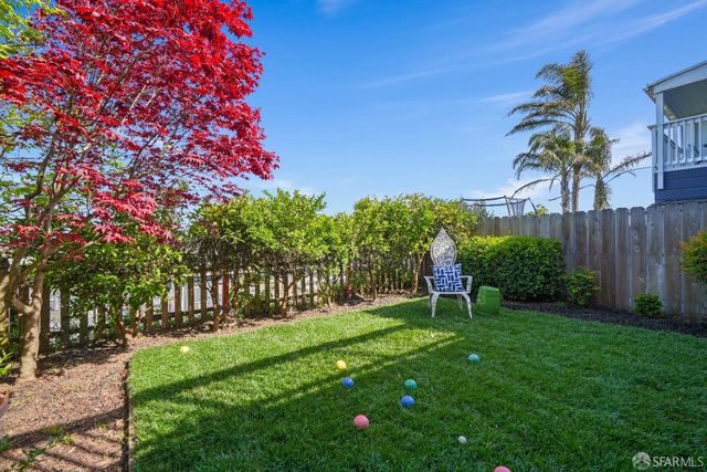 $1,952,410 | 15 Bradford Street, San Francisco, CA 94110