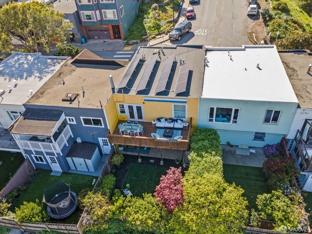 $1,952,410 | 15 Bradford Street, San Francisco, CA 94110