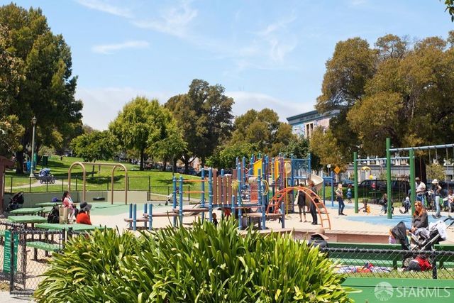 $1,952,410 | 15 Bradford Street, San Francisco, CA 94110