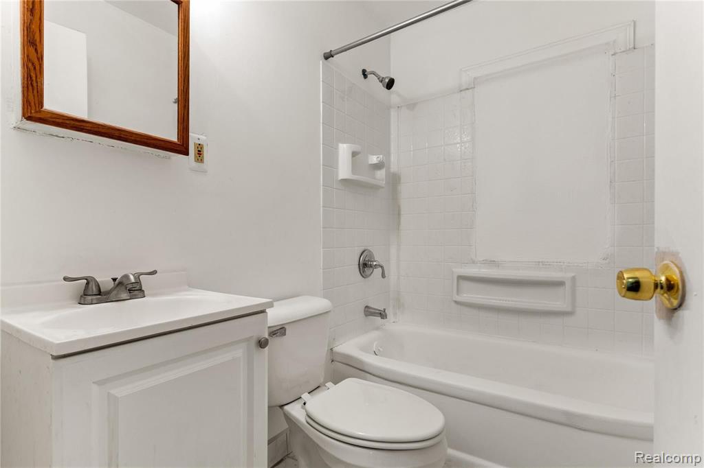 26039 Lehigh Street Inkster, MI 48141 - Photo 10 of 17