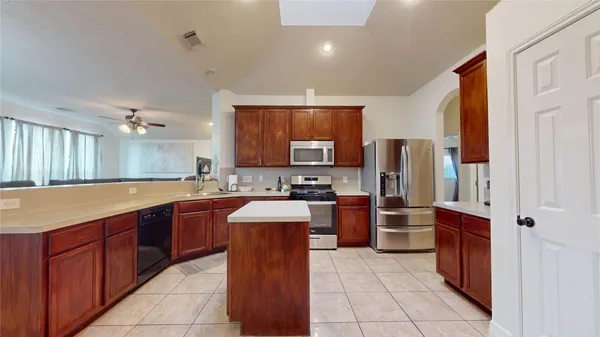$2,350 | 9327 Rustler Ridge Lane, Houston, TX 77089