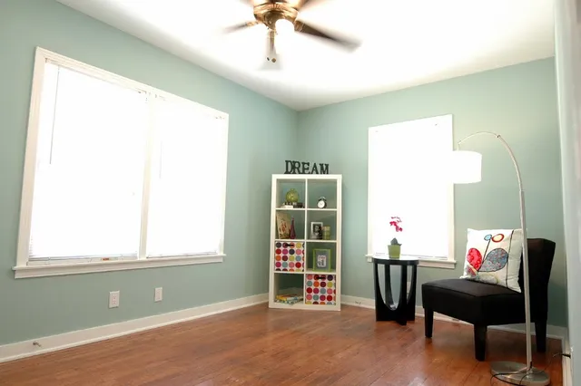 $2,195 | 409 West Croslin Street, Austin, TX 78752