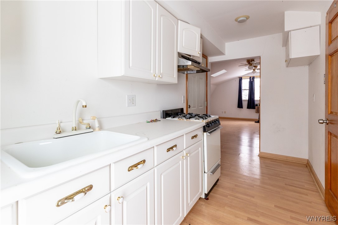 4075 Ransom Road Clarence, NY 14031 - Photo 37 of 50 above garage