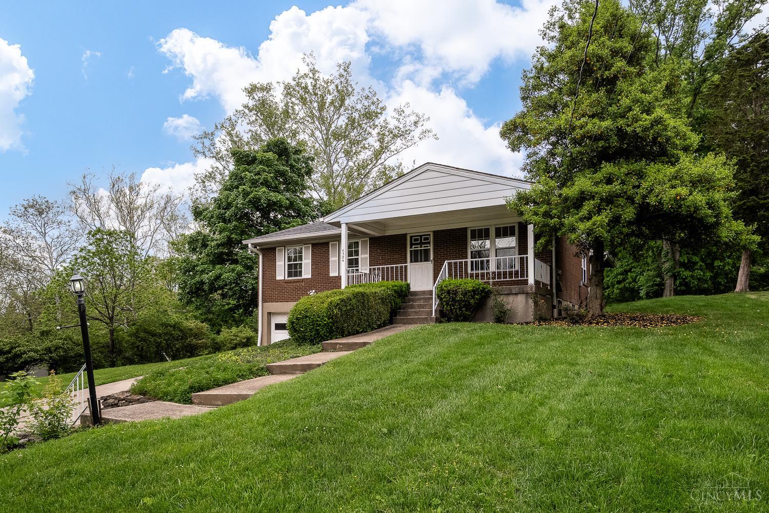 6584 Taylor Road Cincinnati, OH 45248 - Photo 3 of 35