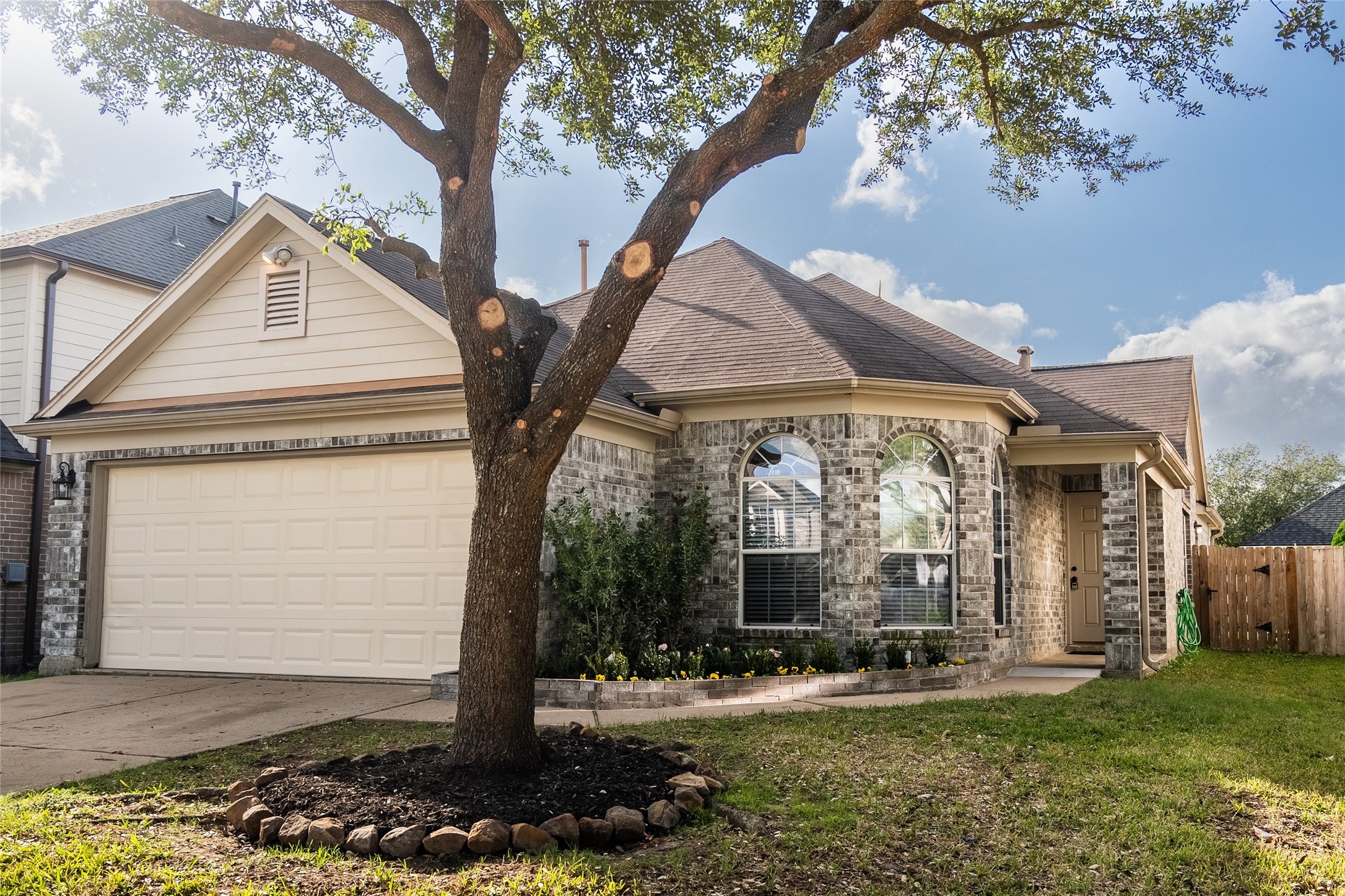 15419 Hazel Thicket Trail Cypress, TX 77429 - Photo 2 of 23
