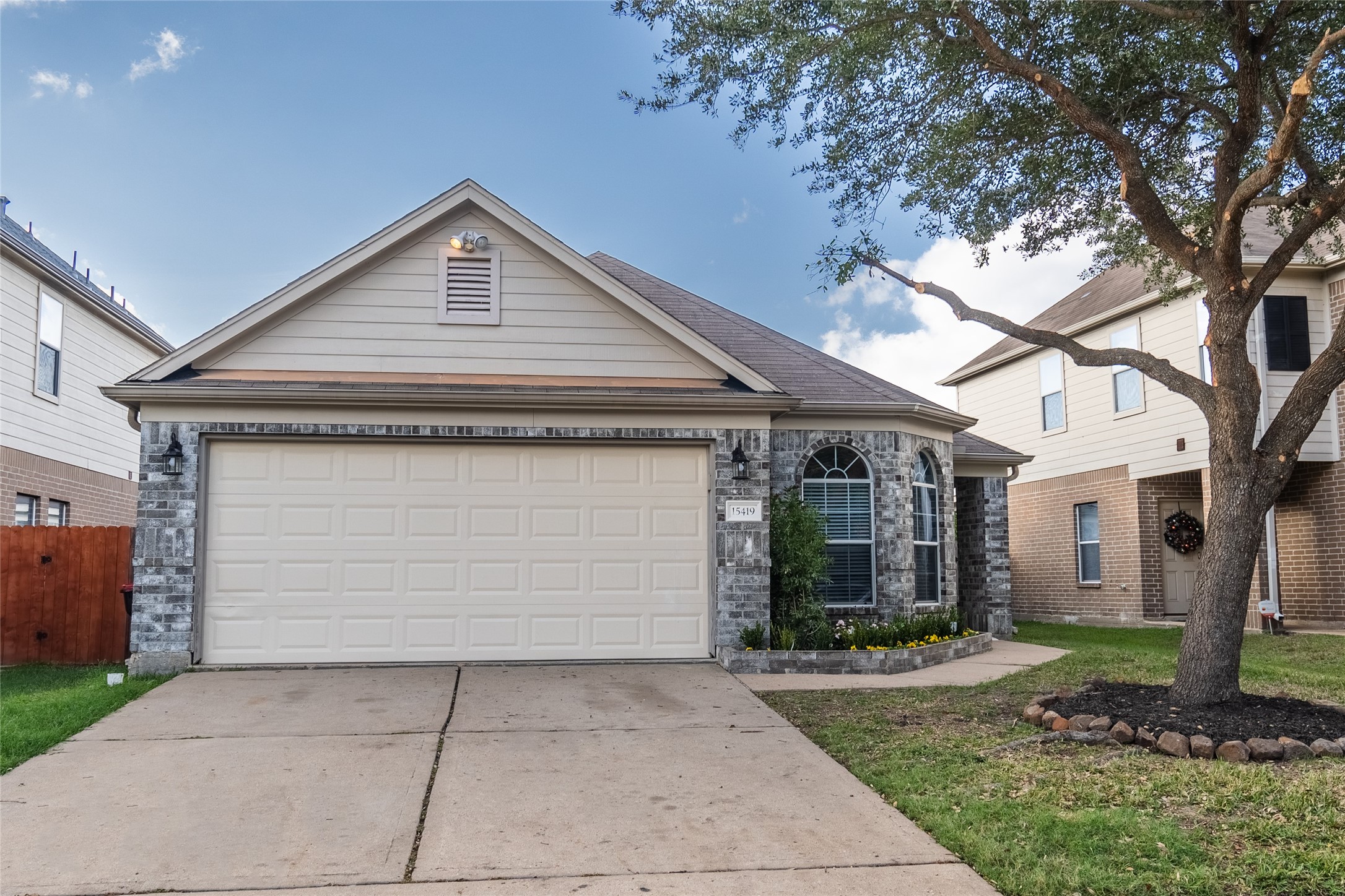 15419 Hazel Thicket Trail Cypress, TX 77429 - Photo 3 of 23