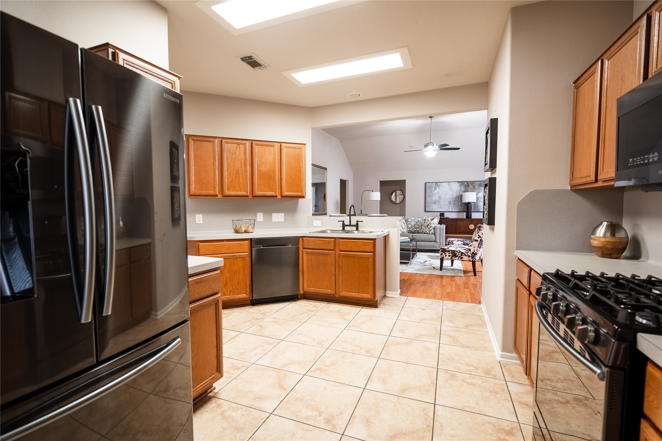 15419 Hazel Thicket Trail Cypress, TX 77429 - Photo 6 of 23