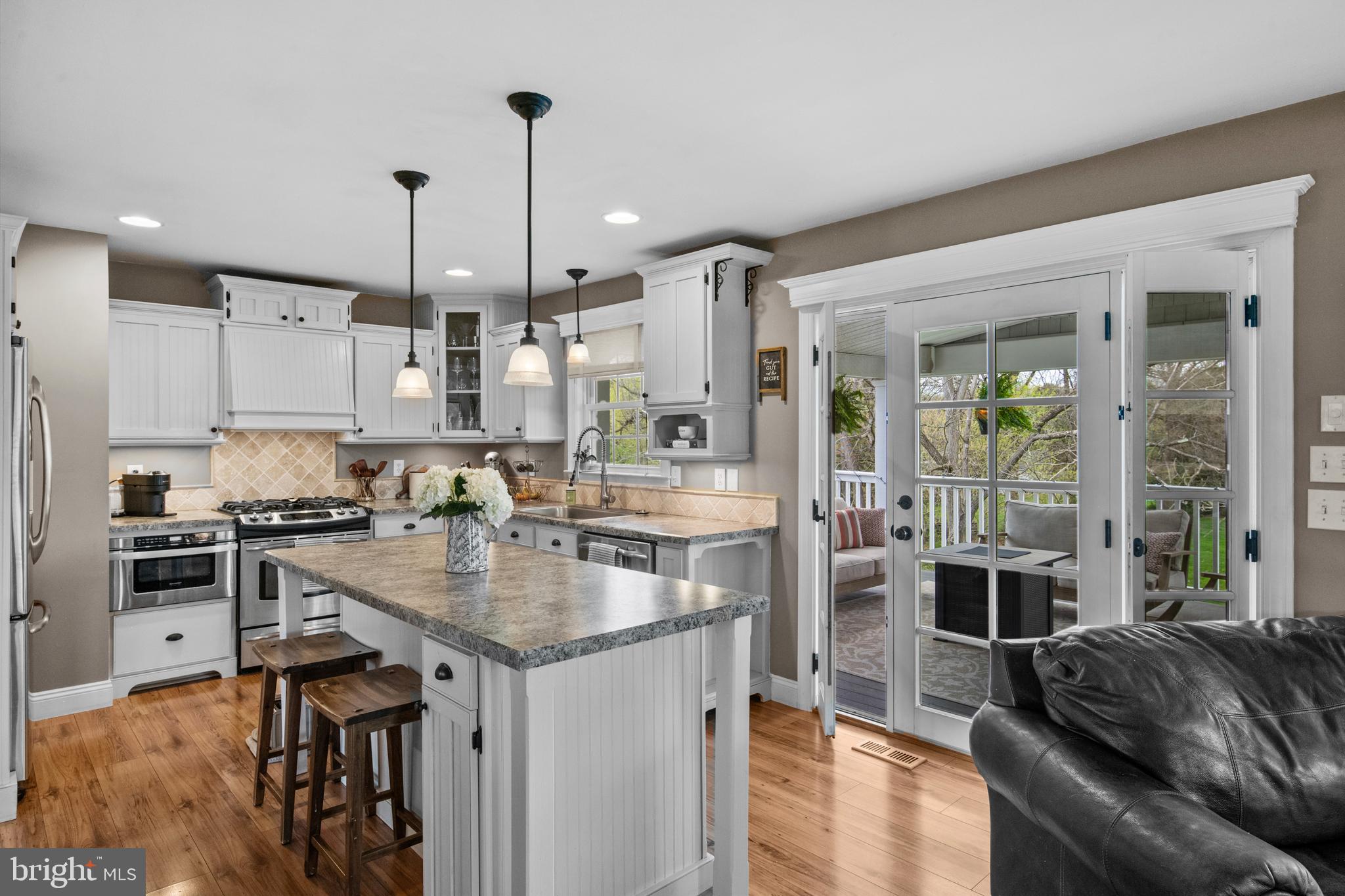 2532 Knob Hill Road York, PA 17403 - Photo 3 of 41 Kitchen