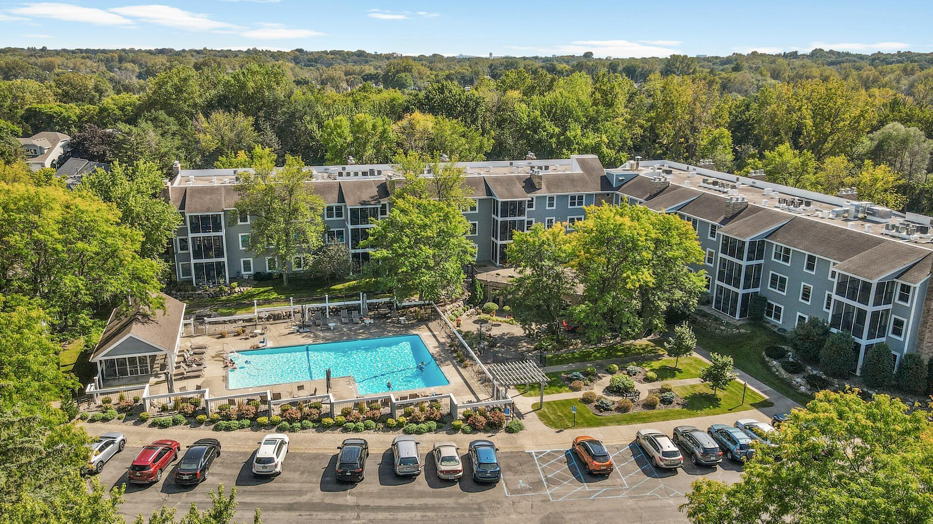 3020 St Albans Mill Road, Unit 303 Minnetonka, MN 55305 - Photo 26 of 43 Gallery Image 26