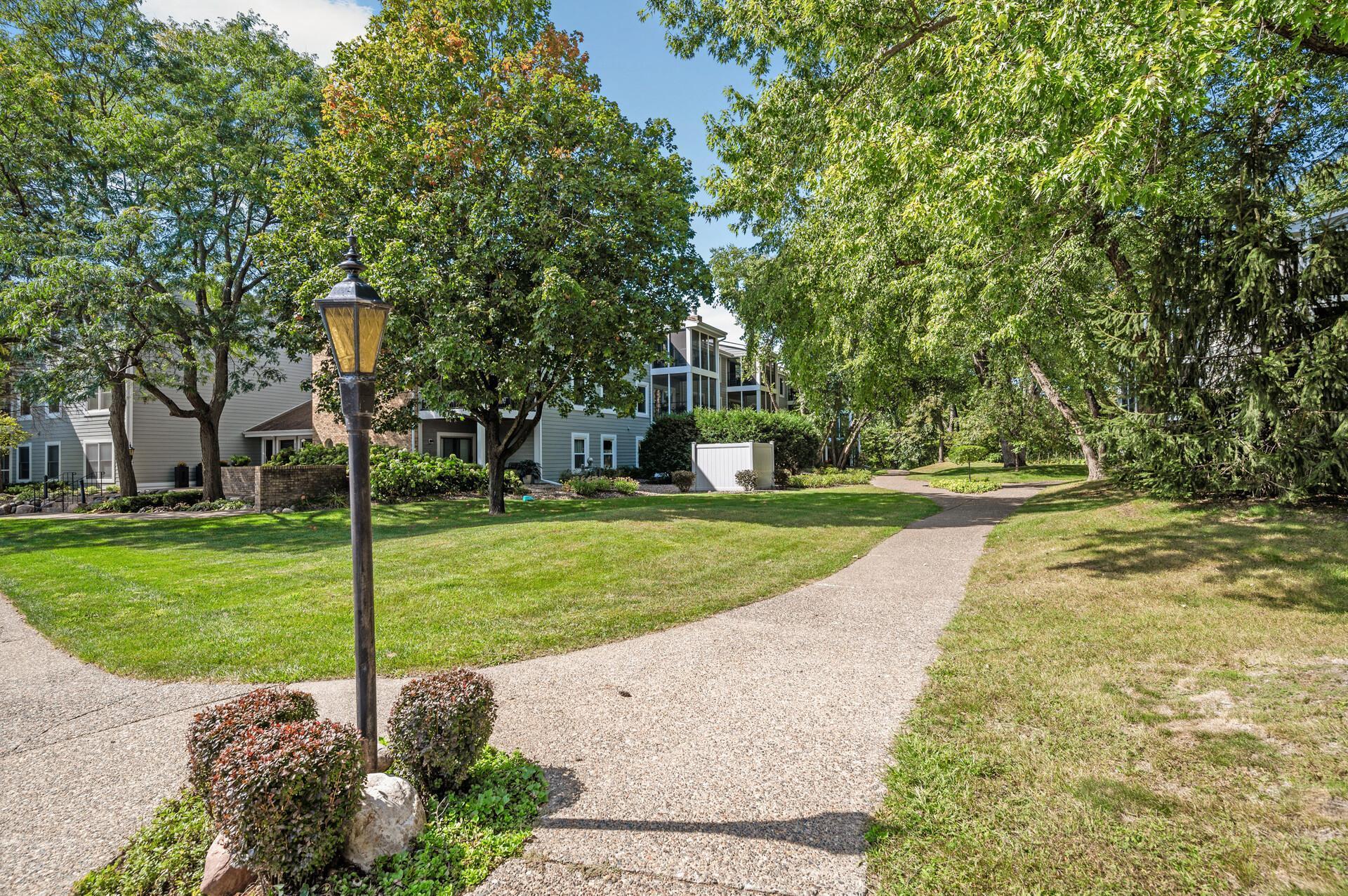 3020 St Albans Mill Road, Unit 303 Minnetonka, MN 55305 - Photo 37 of 43 Gallery Image 37