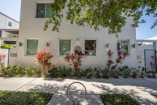 $5,250 | 536 4th Avenue South, Unit 3, St. Petersburg, FL 33701