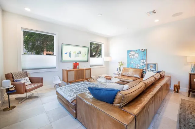 $5,250 | 536 4th Avenue South, Unit 3, St. Petersburg, FL 33701