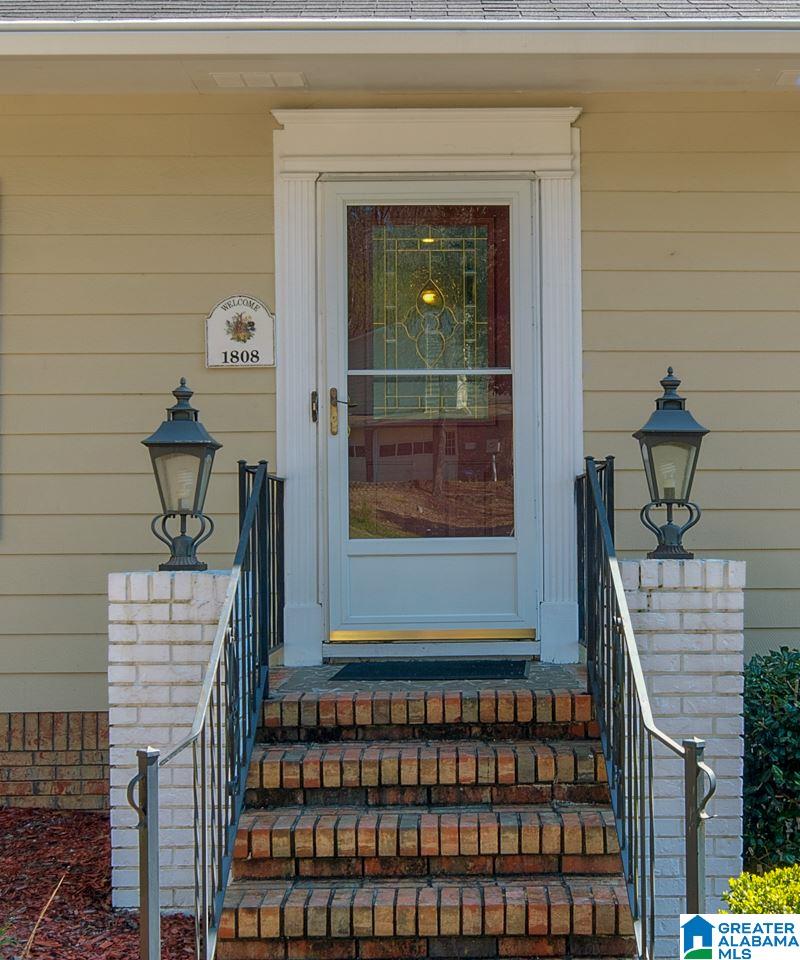 1808 Hamilton Road Pelham, AL 35124 - Photo 2 of 47