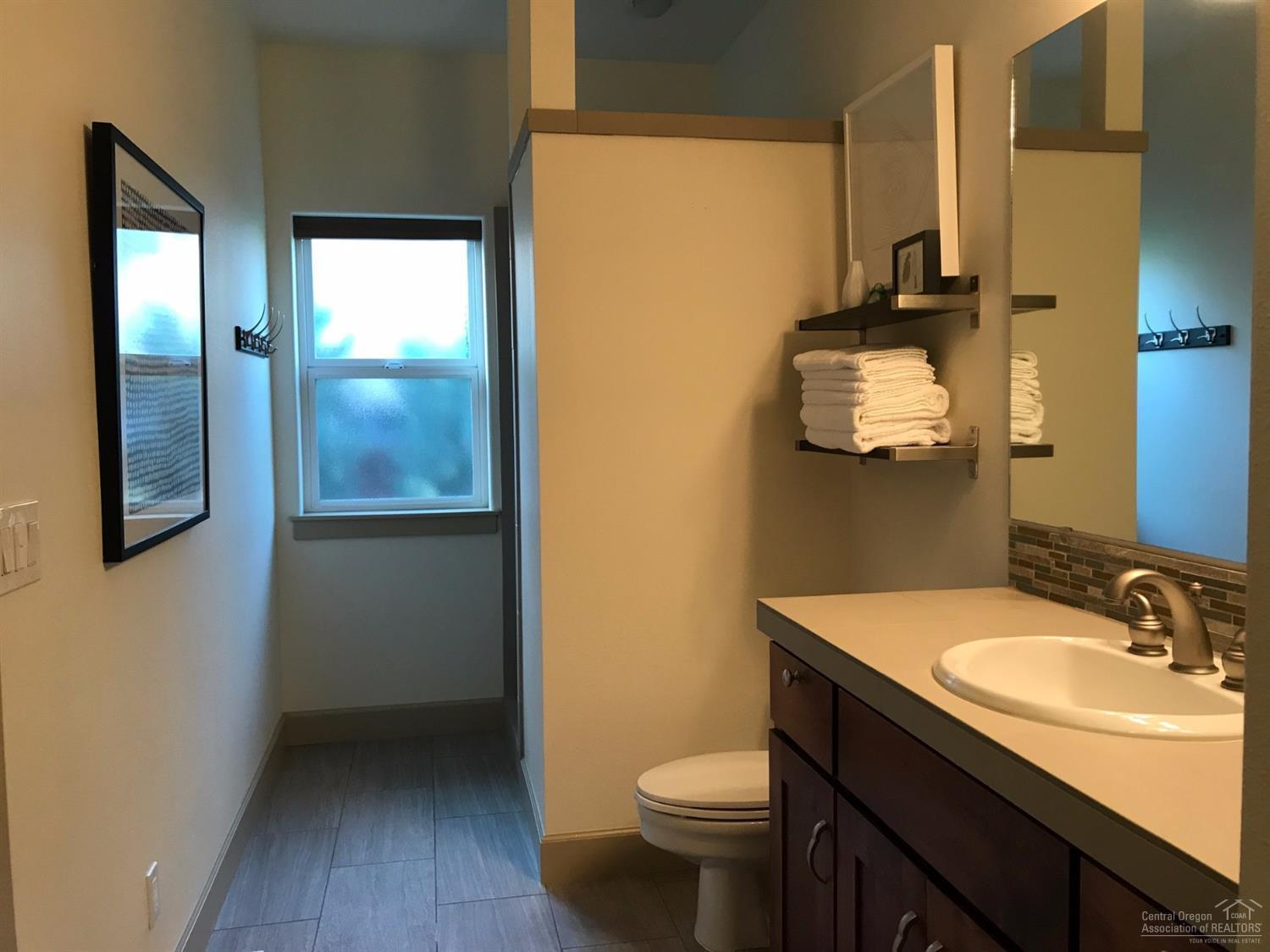 2422 Northwest Awbrey Road Bend, OR 97703 - Photo 14 of 21 Gallery Image 14
