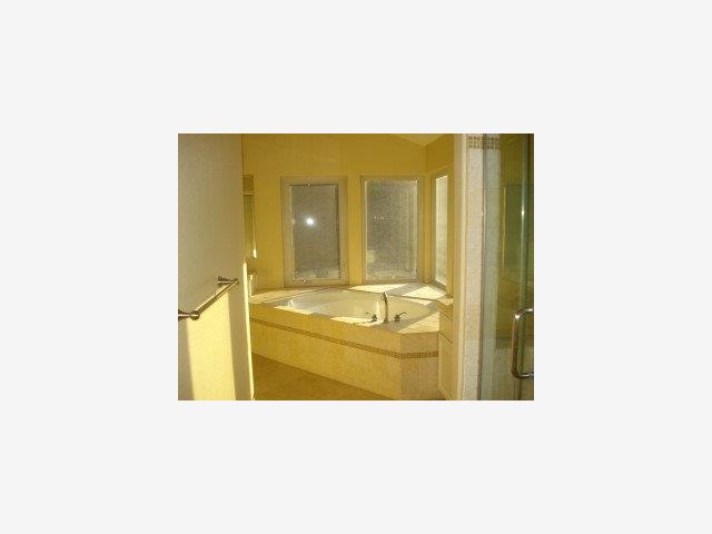17724 Riverbend Road Salinas, CA 93908 - Photo 7 of 9 Gallery Image 7