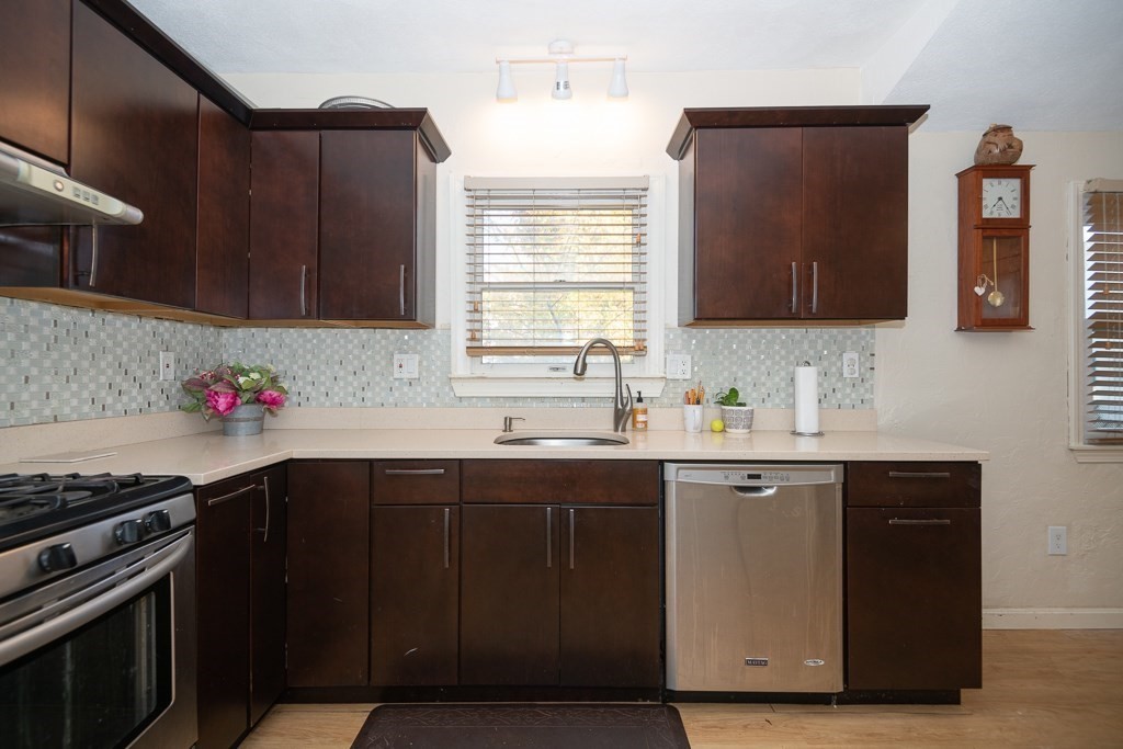 6 Charlotte Road, Unit A Saugus, MA 01906 - Photo 4 of 21 Gallery Image 4