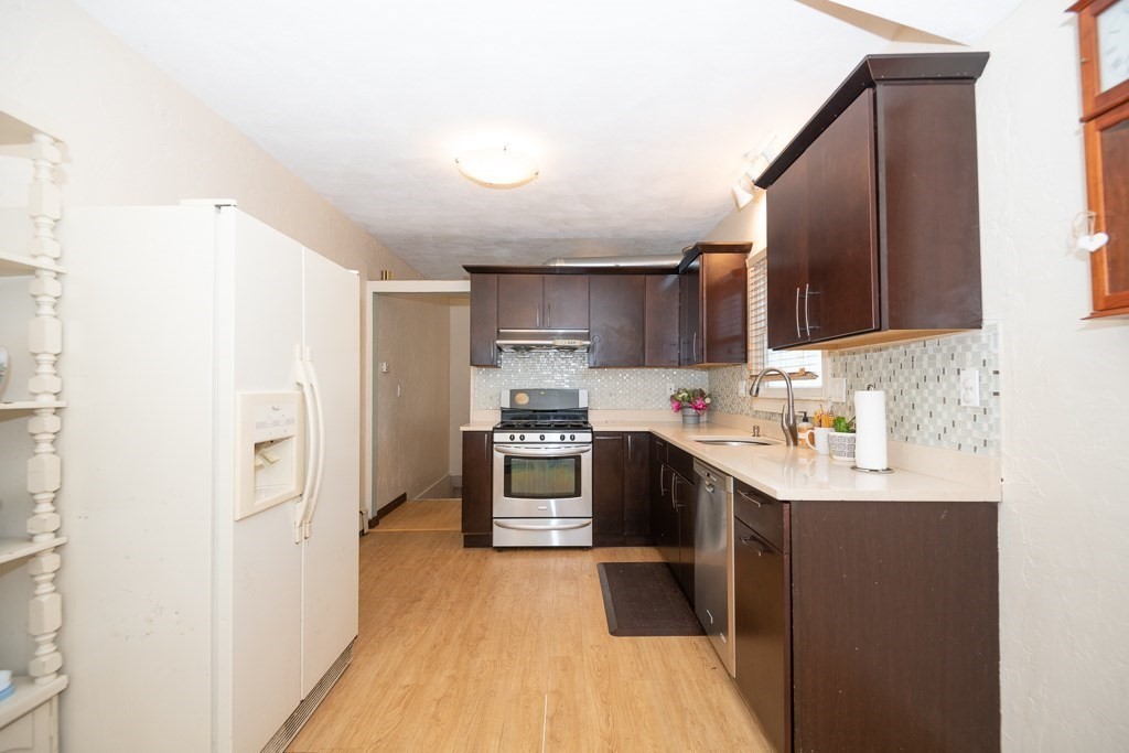 6 Charlotte Road, Unit A Saugus, MA 01906 - Photo 5 of 21 Gallery Image 5