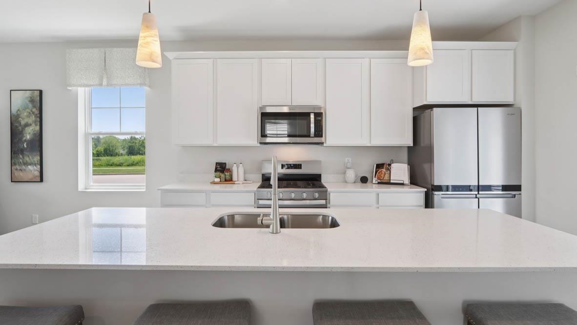 557 Trysil Alley North Stoughton, WI 53589 - Photo 13 of 39