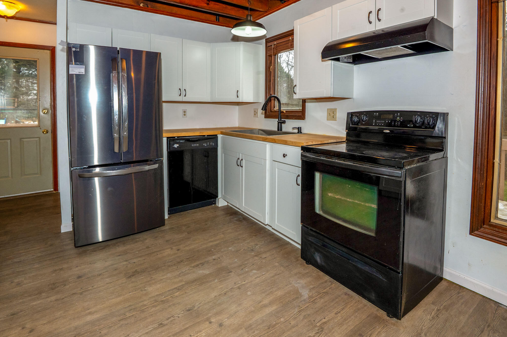 4995 Highway 12 Buchanan, MI 49107 - Photo 13 of 43 KITCHEN & BACK ENTRY