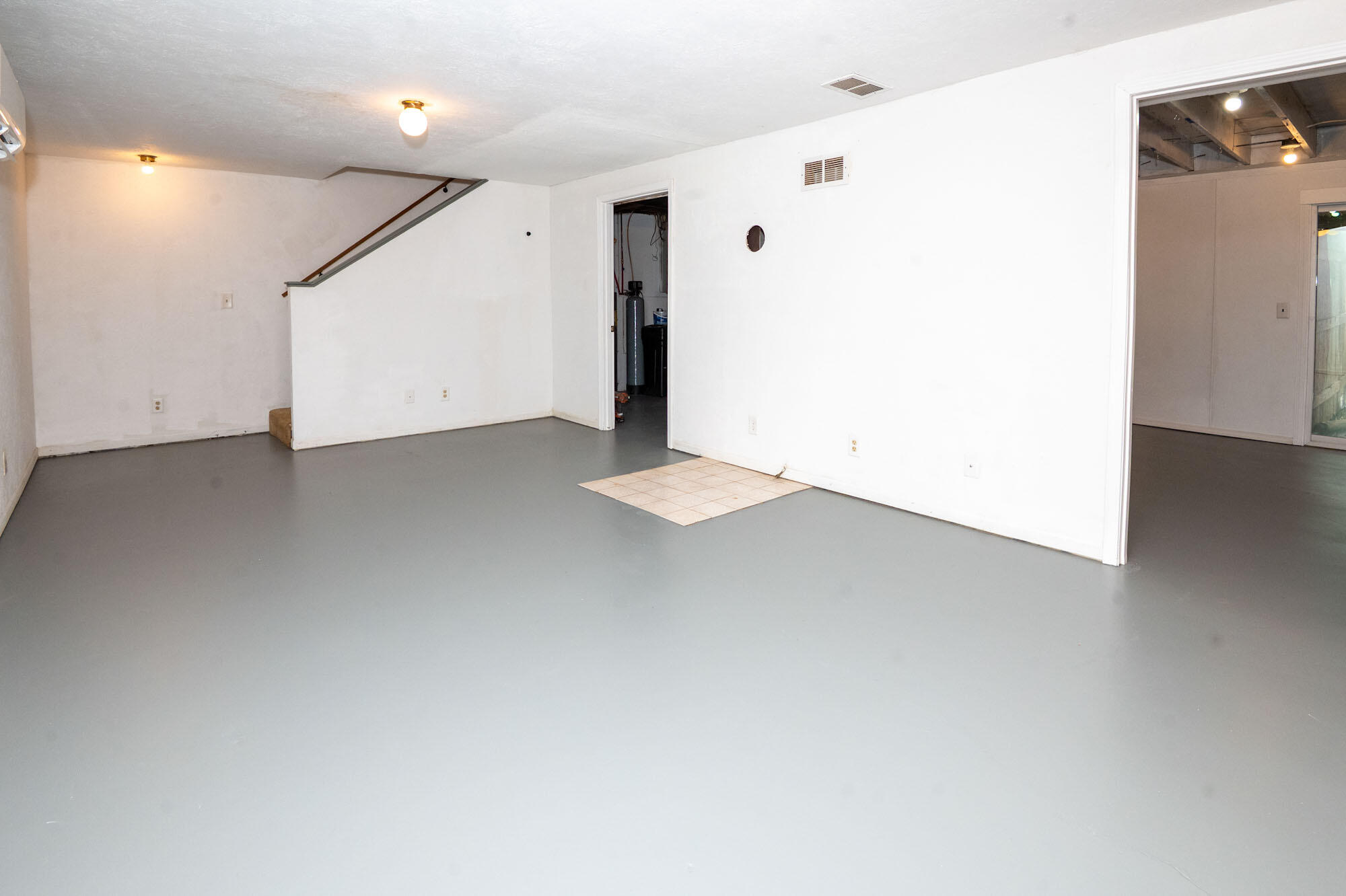4995 Highway 12 Buchanan, MI 49107 - Photo 30 of 43 REC ROOM 3