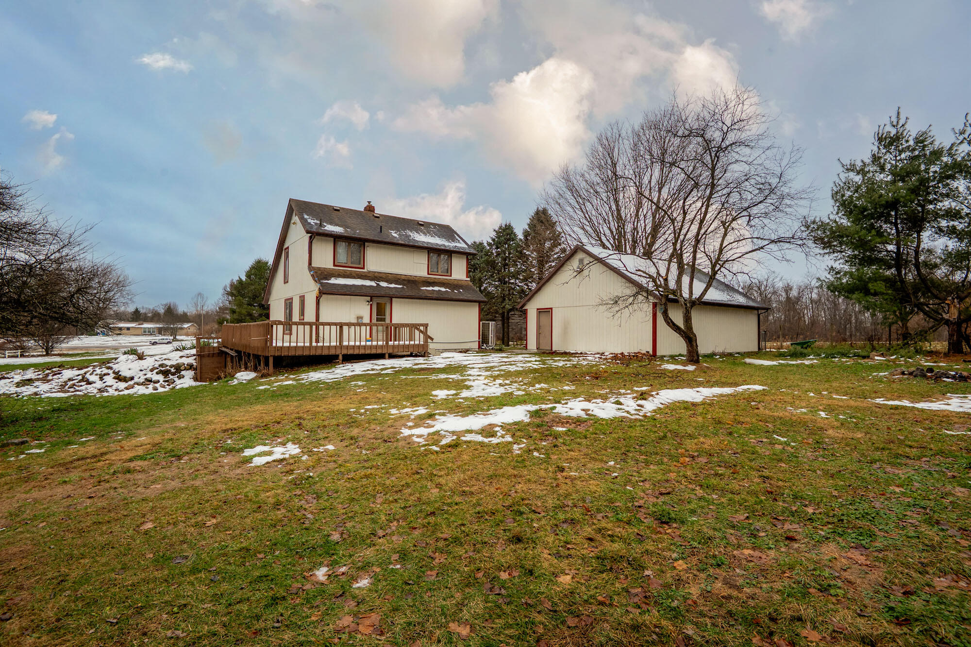 4995 Highway 12 Buchanan, MI 49107 - Photo 40 of 43 REAR EXT