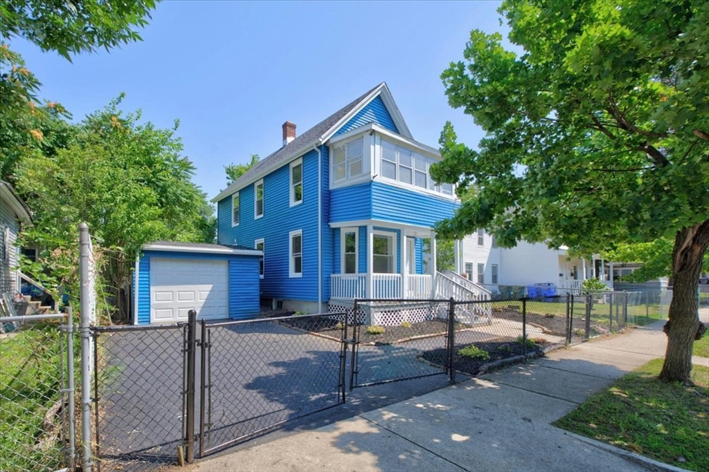 58 Greene Street Springfield, MA 01109 - Photo 3 of 41