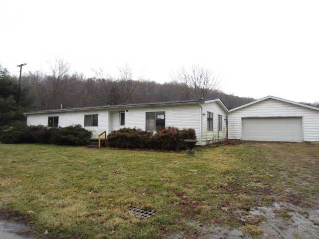 907 Cass Street Dresden, OH 43821 - Photo 1 of 8