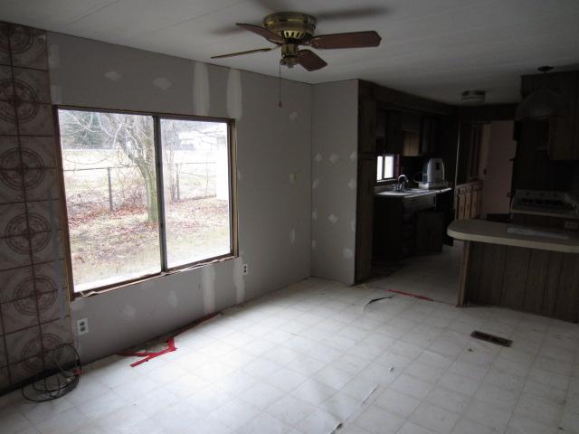 907 Cass Street Dresden, OH 43821 - Photo 4 of 8