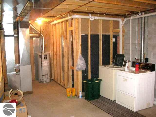 11667 Cedar Run Road Traverse City, MI 49684 - Photo 13 of 15 1694338-12.JPG