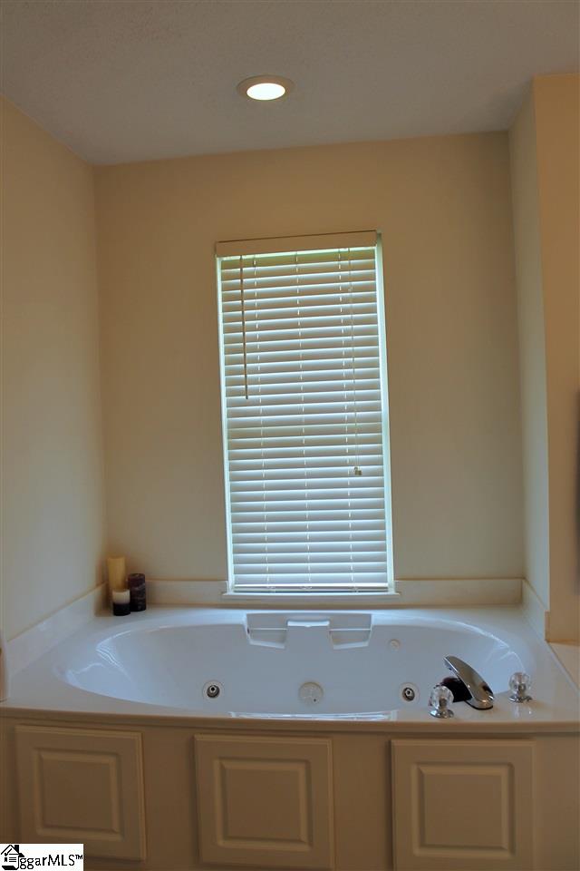 120 Maxton Way Pelzer, SC 29669 - Photo 17 of 28