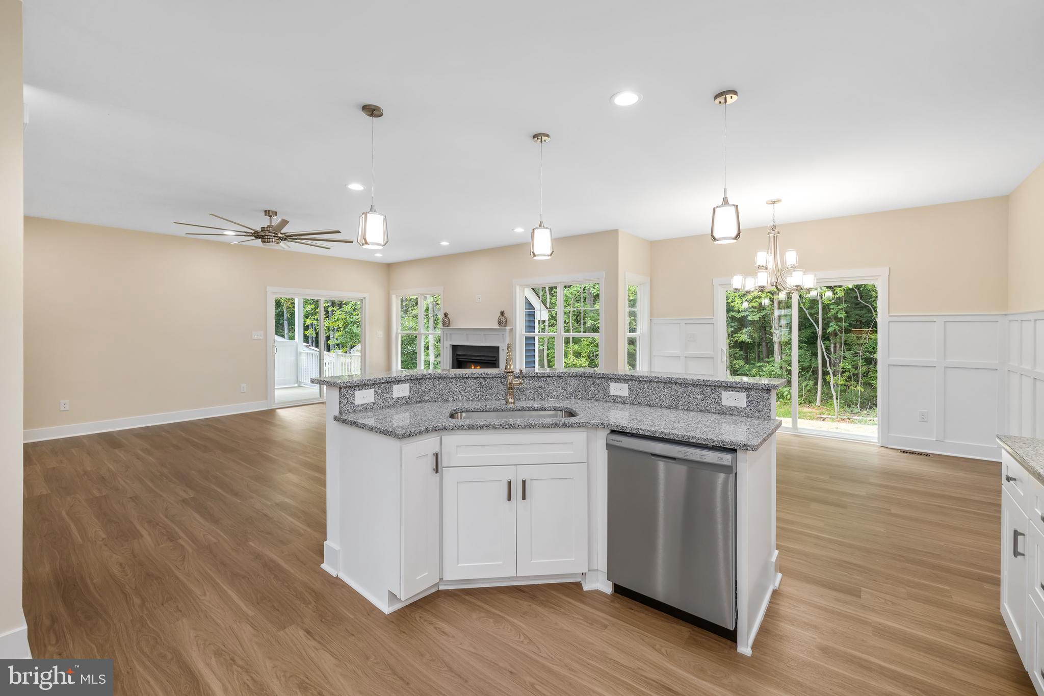 403 Harrison Circle Locust Grove, VA 22508 - Photo 18 of 48 Open floor plan
