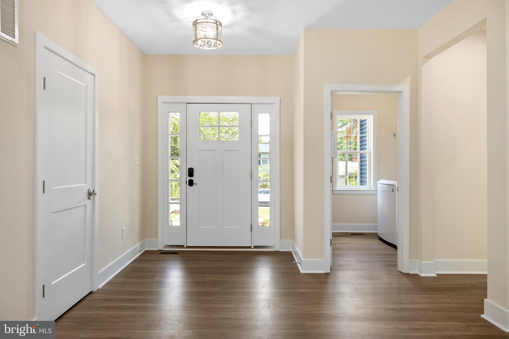 403 Harrison Circle Locust Grove, VA 22508 - Photo 4 of 48