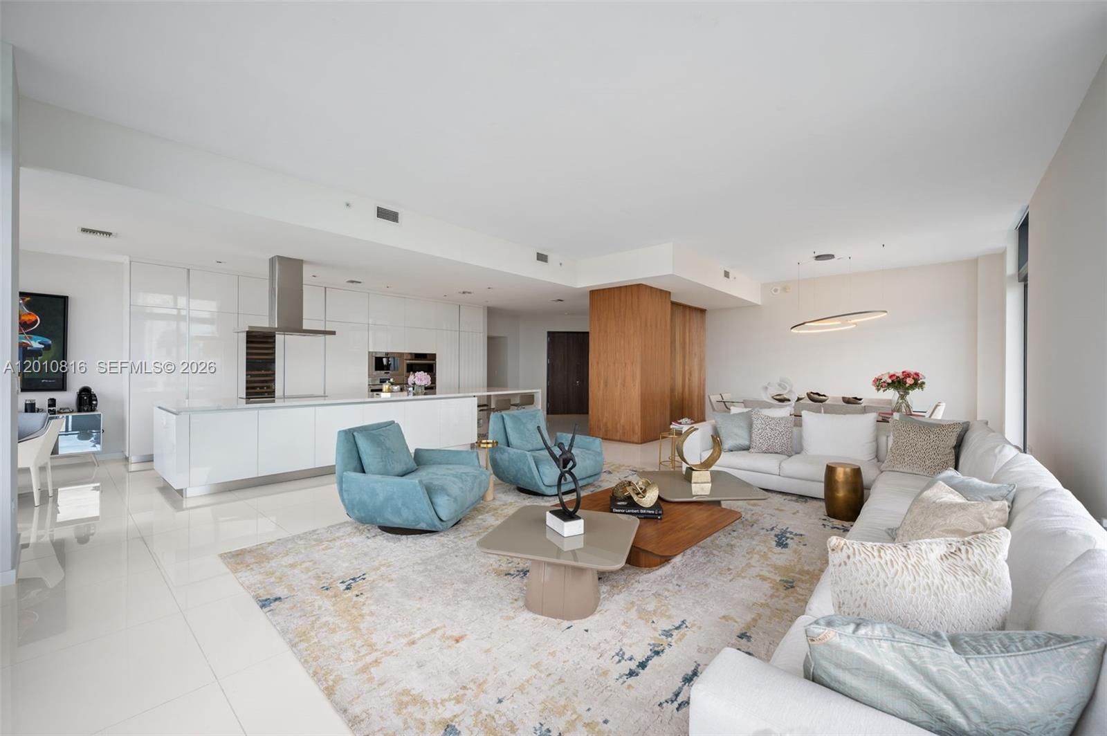 88 Southwest 7th Street, Unit PH4301 Miami, FL 33130 - Photo 3 of 47