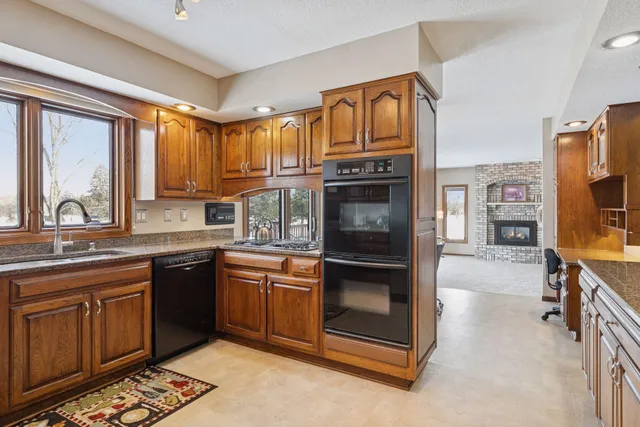 $650,000 | 6233 Kelvin Avenue North, Stillwater, MN 55082