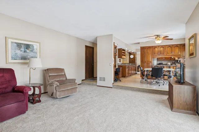 $650,000 | 6233 Kelvin Avenue North, Stillwater, MN 55082