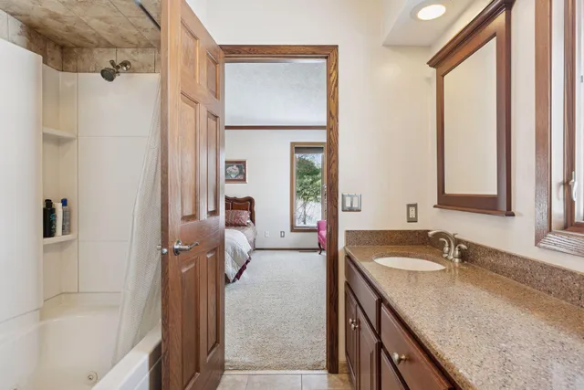 $650,000 | 6233 Kelvin Avenue North, Stillwater, MN 55082