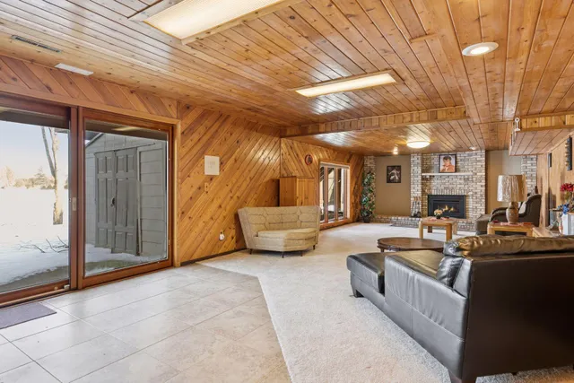 $650,000 | 6233 Kelvin Avenue North, Stillwater, MN 55082